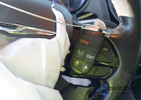 2019 Chrysler 300 300S from USA, damaged, VIN 2C3CCABG7KF619780